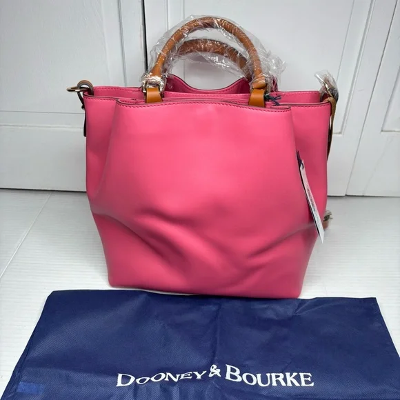 New DOONEY & BOURKE Dawson Leather Bucket Bag in Bubble Gum - Picture 4 of 6